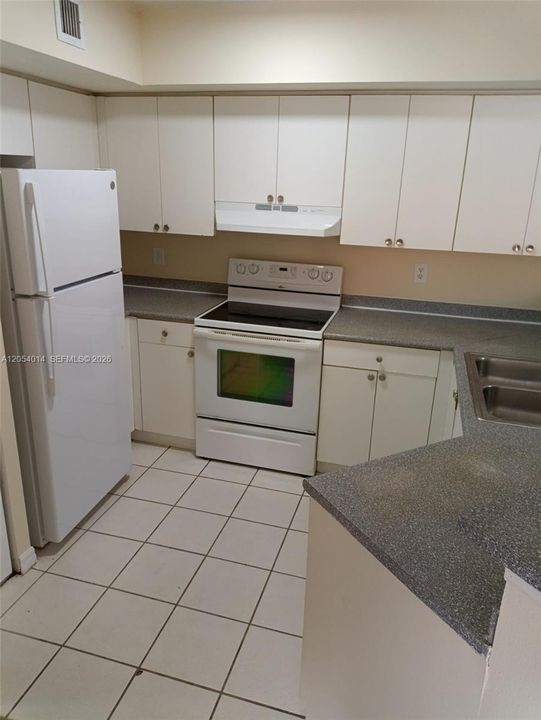 En Renta: $2,200 (3 camas, 2 baños, 1062 Pies cuadrados)