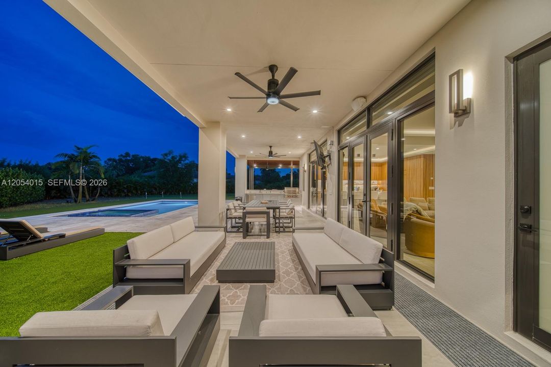 For Sale: $4,950,000 (5 beds, 6 baths, 0 Square Feet)