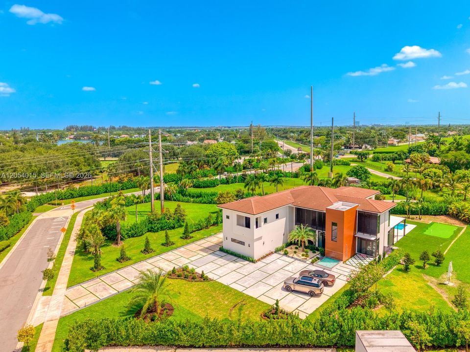 For Sale: $4,950,000 (5 beds, 6 baths, 0 Square Feet)
