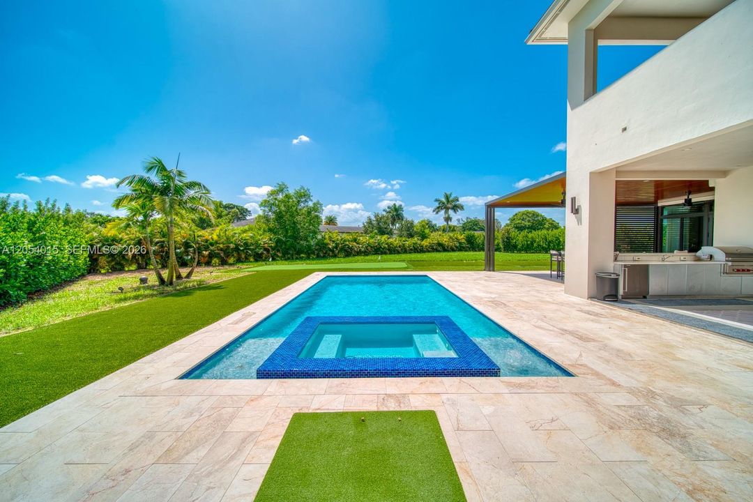 For Sale: $4,950,000 (5 beds, 6 baths, 0 Square Feet)