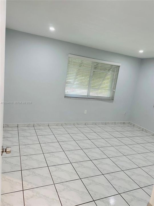 В аренду: $2,600 (2 спален, 2 ванн, 1092 Квадратных фут)