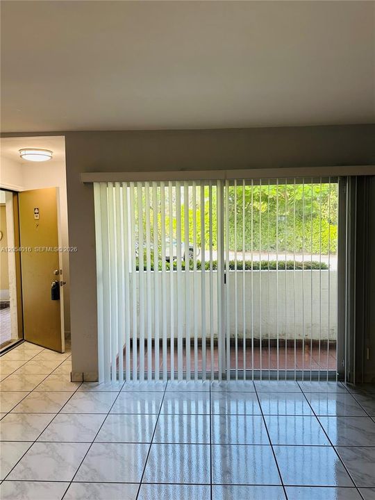 В аренду: $2,600 (2 спален, 2 ванн, 1092 Квадратных фут)