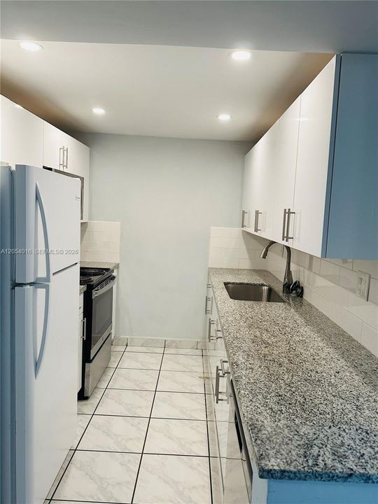 В аренду: $2,600 (2 спален, 2 ванн, 1092 Квадратных фут)