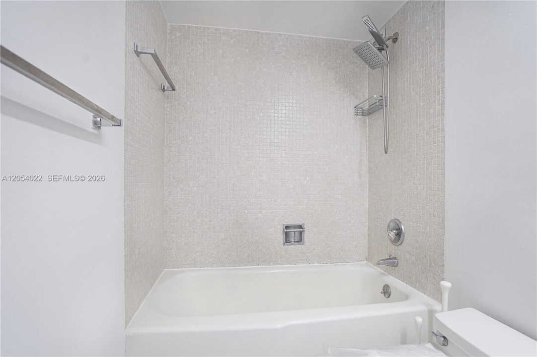 В аренду: $3,000 (2 спален, 2 ванн, 1030 Квадратных фут)