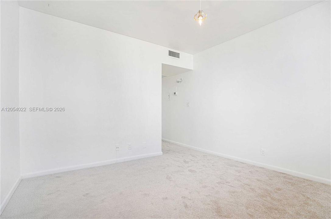 В аренду: $3,000 (2 спален, 2 ванн, 1030 Квадратных фут)