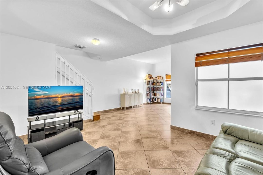En Renta: $2,900 (3 camas, 2 baños, 1615 Pies cuadrados)