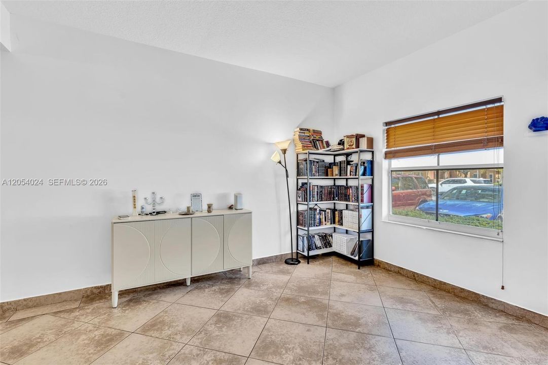 En Renta: $2,900 (3 camas, 2 baños, 1615 Pies cuadrados)