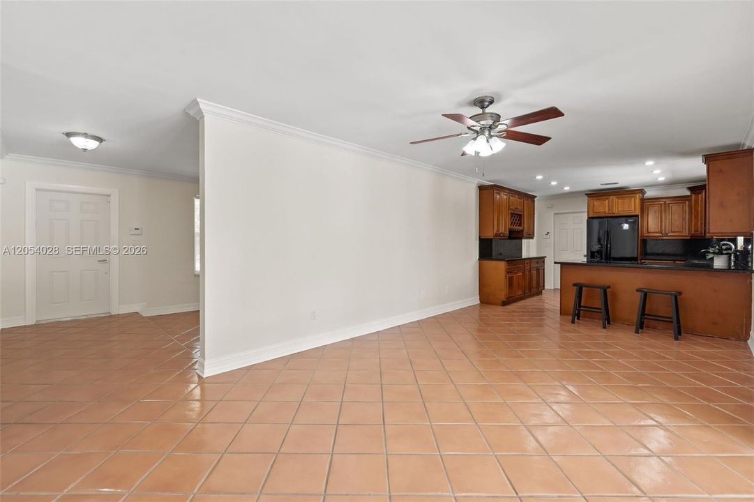 For Sale: $1,100,000 (4 beds, 2 baths, 1971 Square Feet)