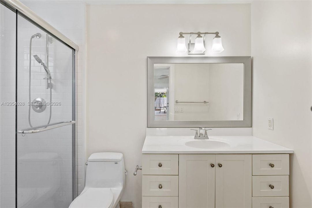 For Sale: $1,100,000 (4 beds, 2 baths, 1971 Square Feet)