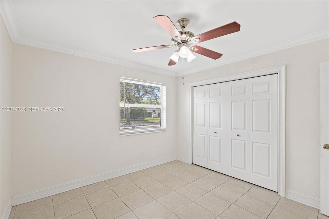 For Sale: $1,100,000 (4 beds, 2 baths, 1971 Square Feet)