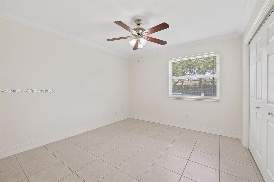 For Sale: $1,100,000 (4 beds, 2 baths, 1971 Square Feet)