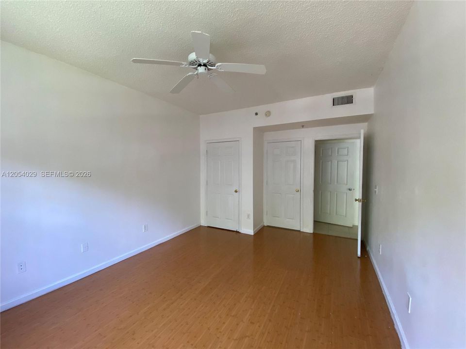 В аренду: $3,000 (2 спален, 2 ванн, 1191 Квадратных фут)