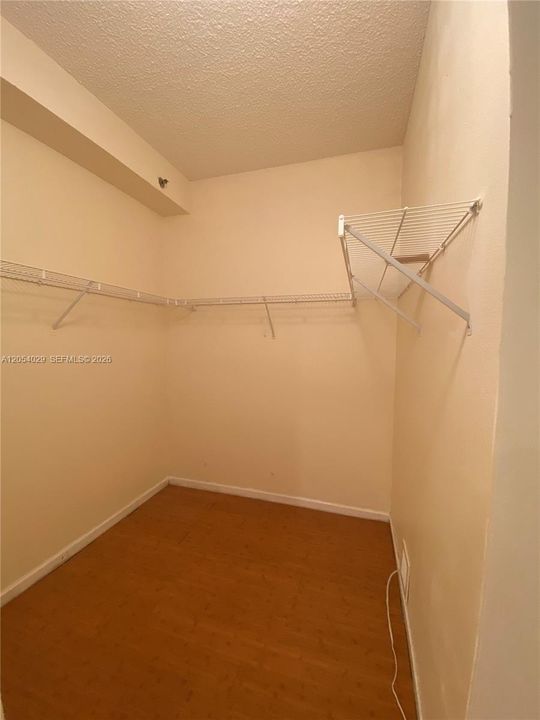 В аренду: $3,000 (2 спален, 2 ванн, 1191 Квадратных фут)