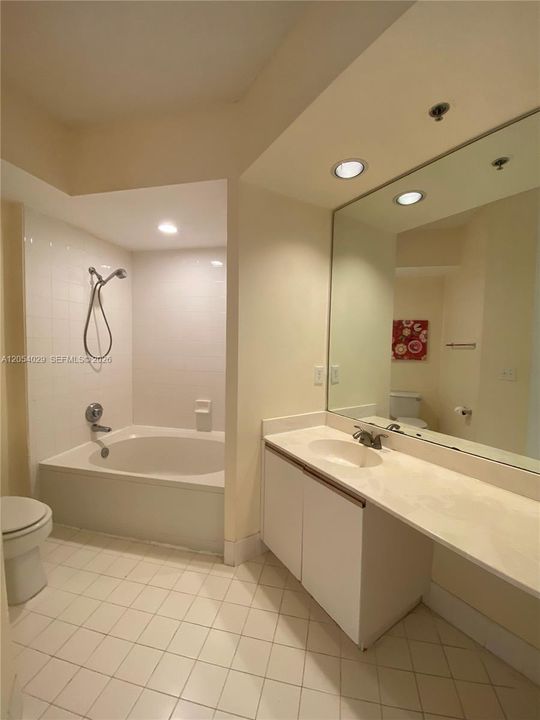 В аренду: $3,000 (2 спален, 2 ванн, 1191 Квадратных фут)