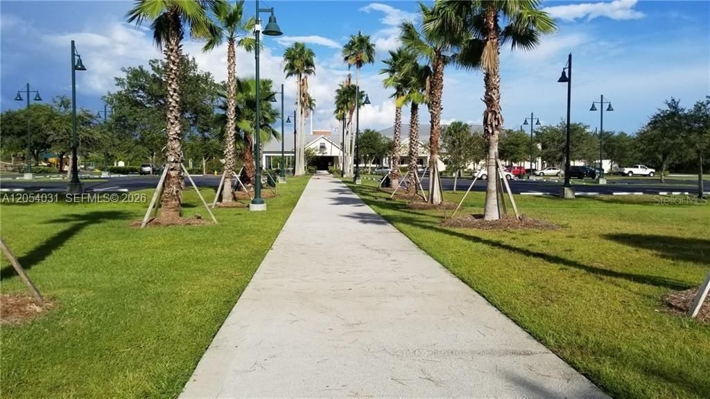 На продажу: $28,000 (0.23 acres)