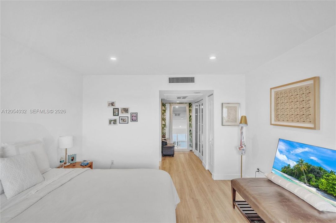 For Rent: $3,800 (2 beds, 2 baths, 1408 Square Feet)