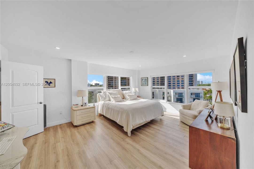 For Rent: $3,800 (2 beds, 2 baths, 1408 Square Feet)