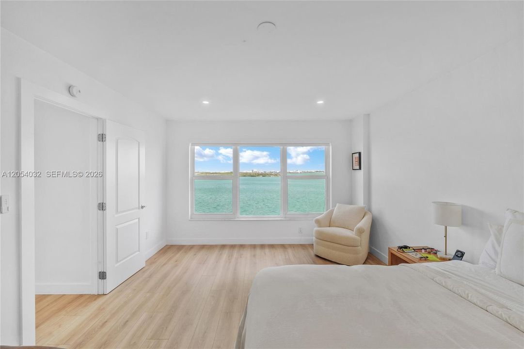 For Rent: $3,800 (2 beds, 2 baths, 1408 Square Feet)