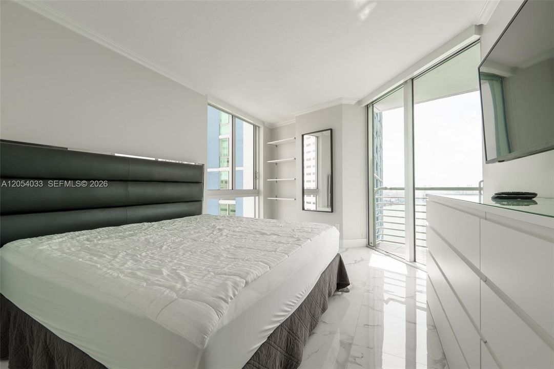 For Rent: $5,500 (3 beds, 2 baths, 1416 Square Feet)