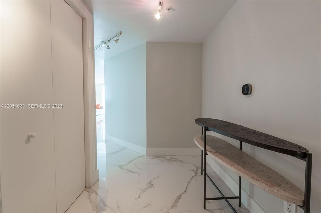 For Rent: $5,500 (3 beds, 2 baths, 1416 Square Feet)