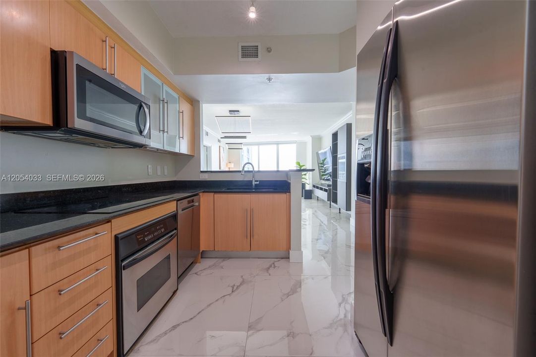 For Rent: $5,500 (3 beds, 2 baths, 1416 Square Feet)