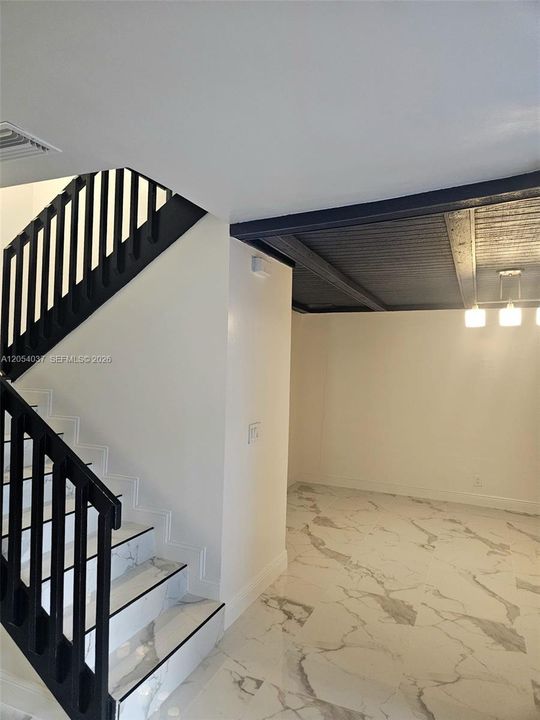 В аренду: $3,000 (3 спален, 2 ванн, 1586 Квадратных фут)