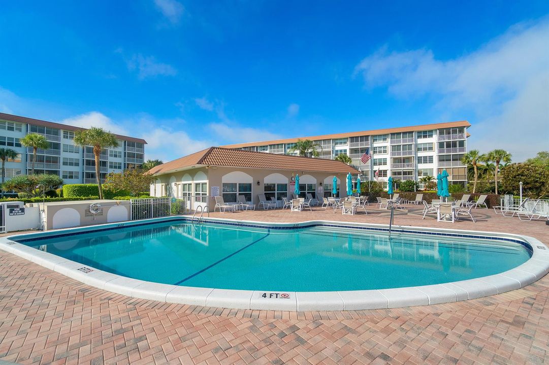 2525 Florida 130