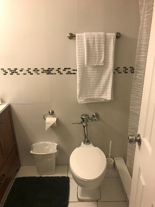 В аренду: $1,200 (1 спален, 1 ванн, 320 Квадратных фут)