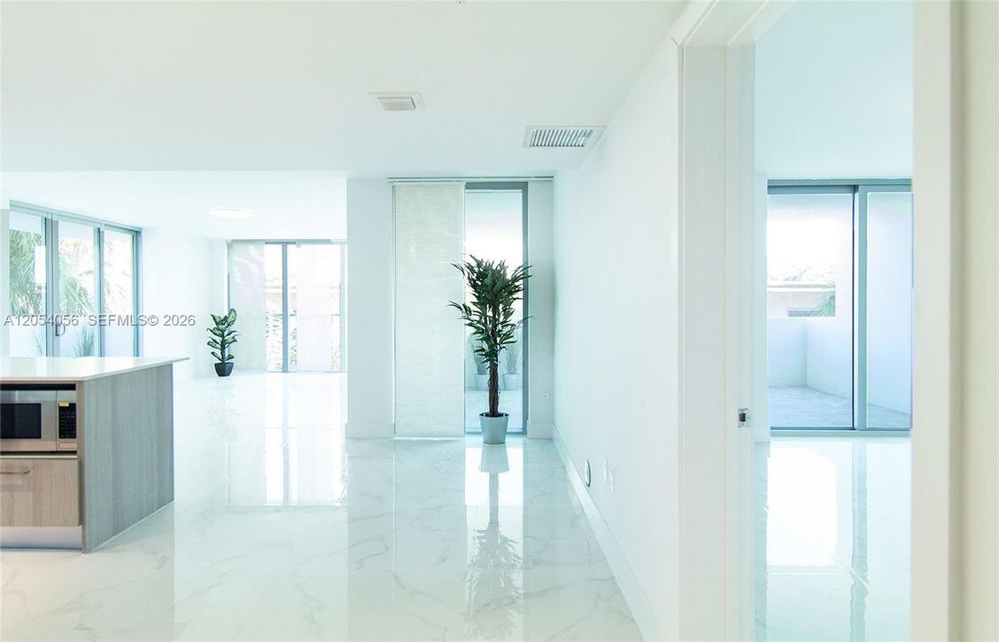 For Rent: $4,750 (2 beds, 2 baths, 1260 Square Feet)