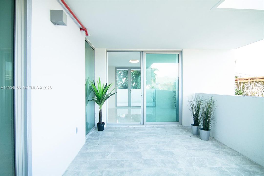 For Rent: $4,750 (2 beds, 2 baths, 1260 Square Feet)