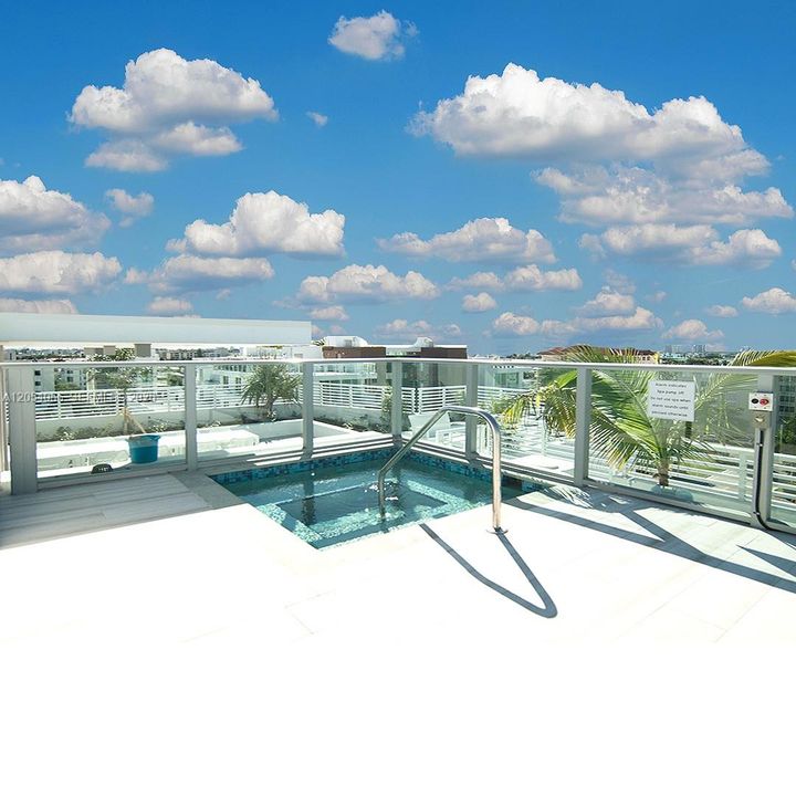 For Rent: $4,750 (2 beds, 2 baths, 1260 Square Feet)