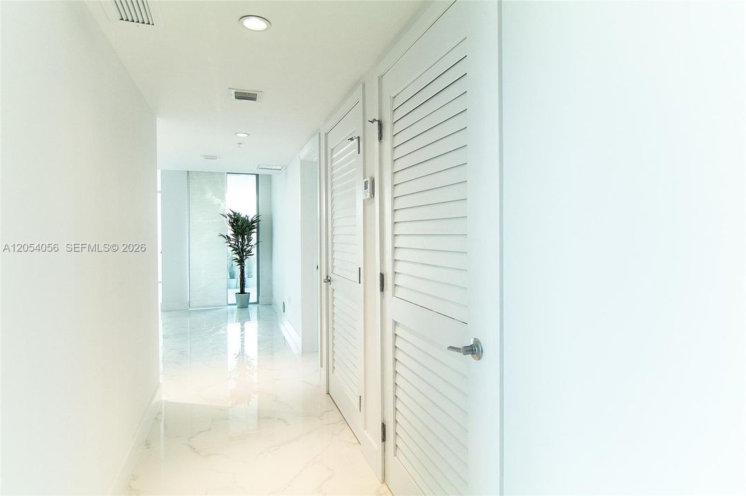 For Rent: $4,750 (2 beds, 2 baths, 1260 Square Feet)