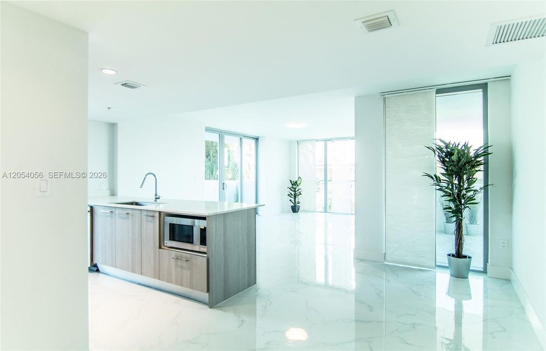 For Rent: $4,750 (2 beds, 2 baths, 1260 Square Feet)