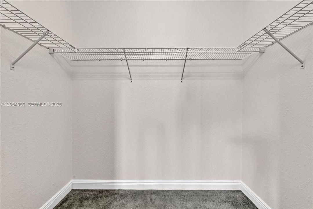В аренду: $3,400 (4 спален, 3 ванн, 1817 Квадратных фут)