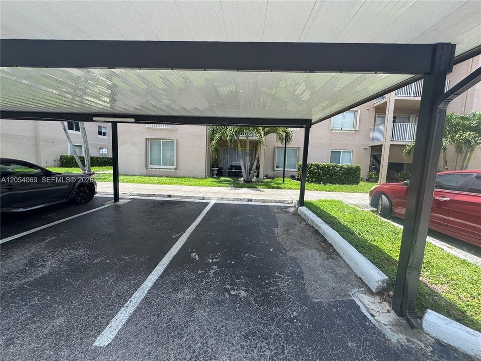 For Sale: $315,000 (2 beds, 2 baths, 1075 Square Feet)