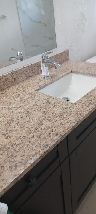 Active With Contract: $1,750 (2 beds, 1 baths, 829 Square Feet)