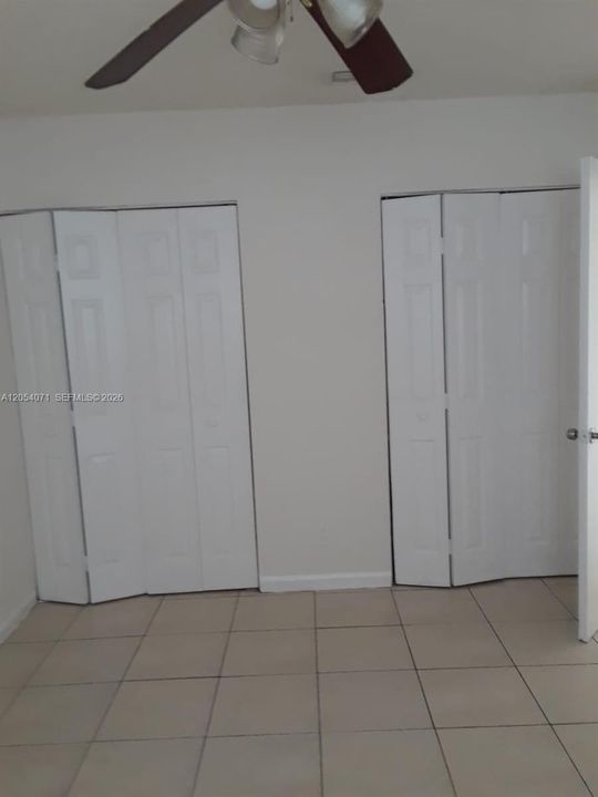 Active With Contract: $1,750 (2 beds, 1 baths, 829 Square Feet)