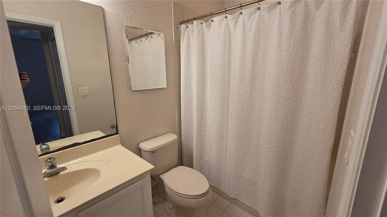 В аренду: $2,600 (2 спален, 2 ванн, 1121 Квадратных фут)