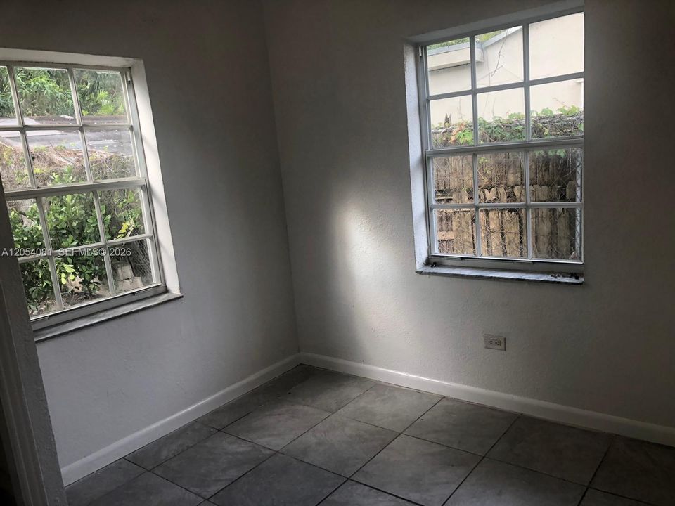 En Renta: $2,800 (4 camas, 1 baños, 1225 Pies cuadrados)