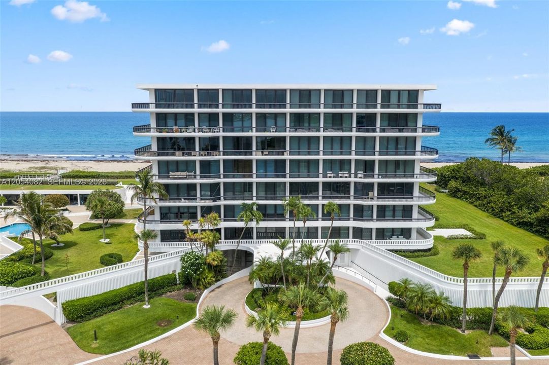 En Venta: $3,000,000 (3 camas, 3 baños, 2606 Pies cuadrados)