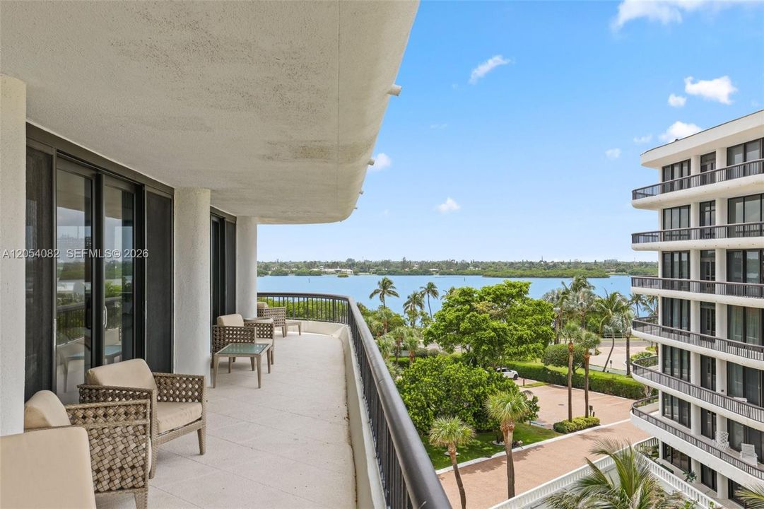 En Venta: $3,000,000 (3 camas, 3 baños, 2606 Pies cuadrados)