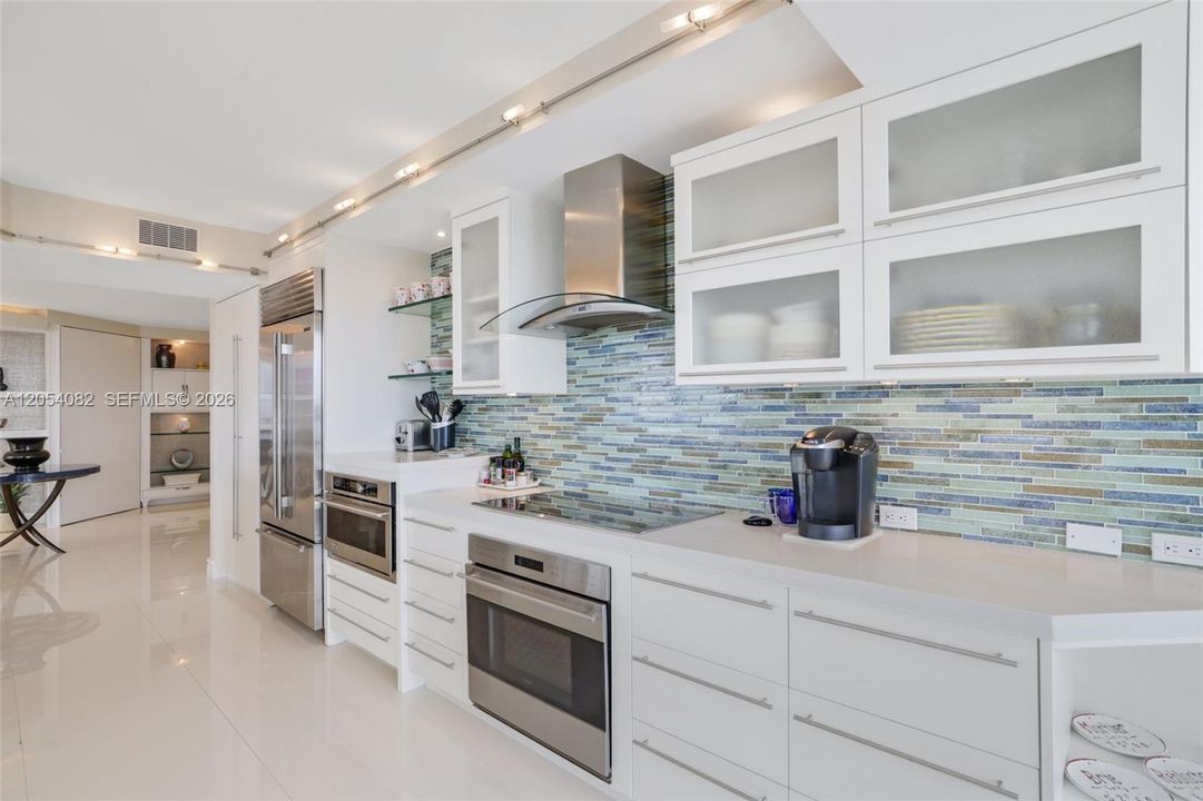 En Venta: $3,000,000 (3 camas, 3 baños, 2606 Pies cuadrados)