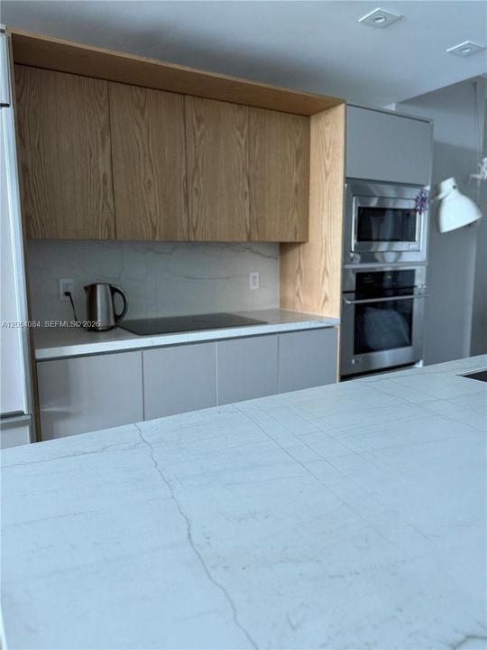 В аренду: $4,900 (2 спален, 2 ванн, 1107 Квадратных фут)