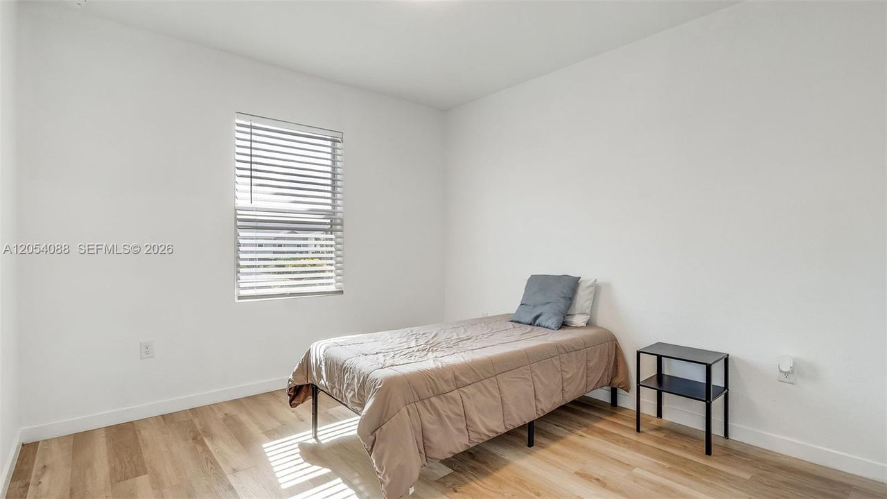 For Sale: $360,000 (3 beds, 2 baths, 1488 Square Feet)