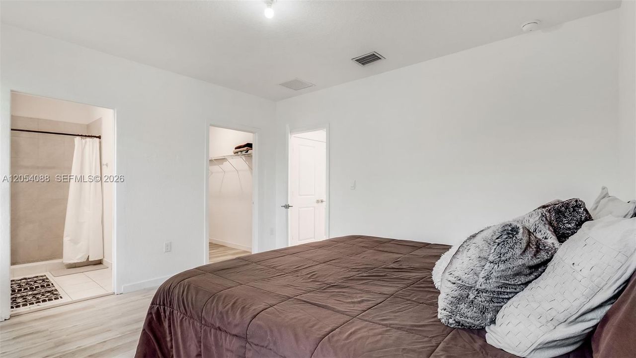 For Sale: $360,000 (3 beds, 2 baths, 1488 Square Feet)