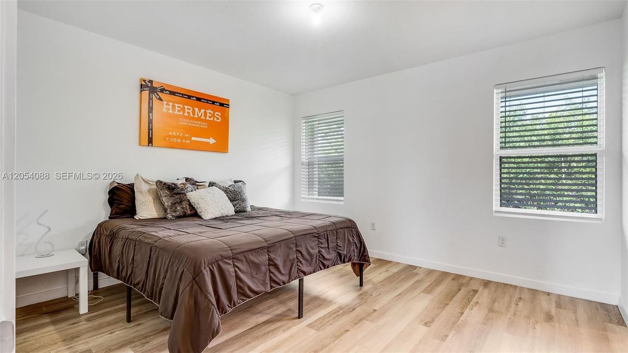 For Sale: $360,000 (3 beds, 2 baths, 1488 Square Feet)