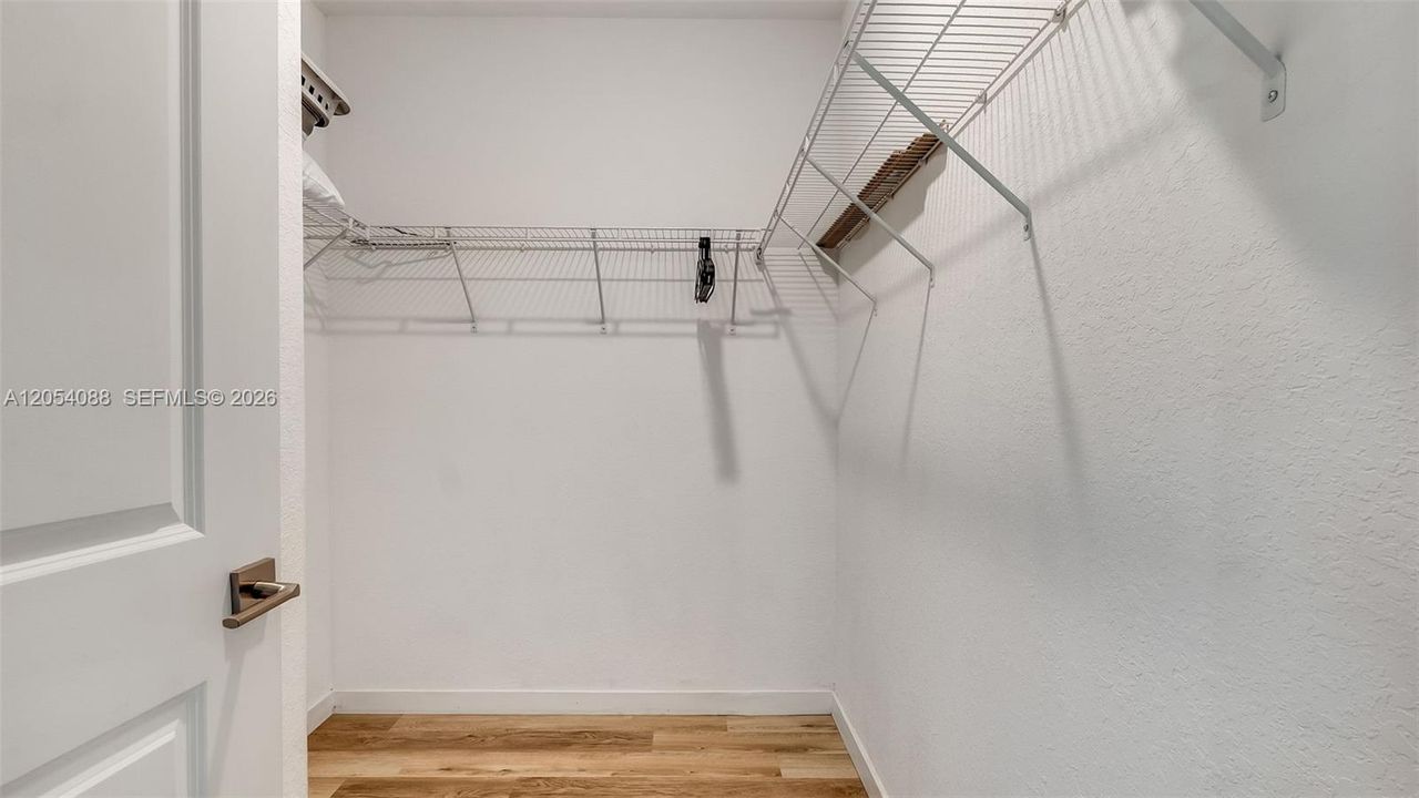 For Sale: $360,000 (3 beds, 2 baths, 1488 Square Feet)