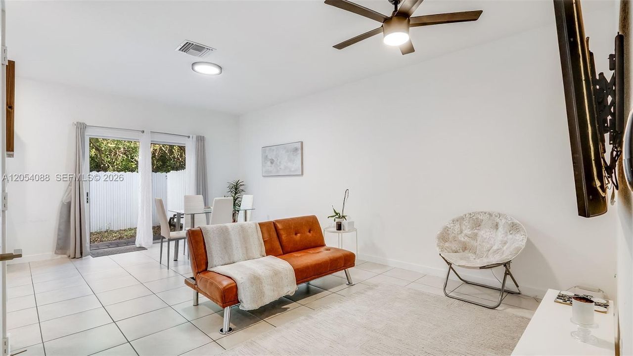 For Sale: $360,000 (3 beds, 2 baths, 1488 Square Feet)