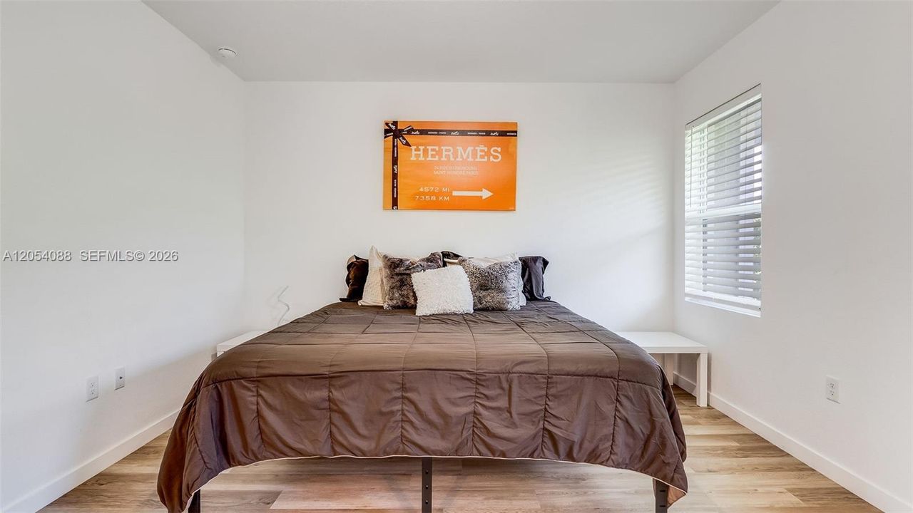 For Sale: $360,000 (3 beds, 2 baths, 1488 Square Feet)