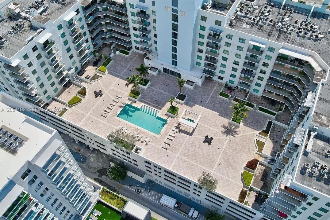 В аренду: $3,400 (3 спален, 2 ванн, 1482 Квадратных фут)